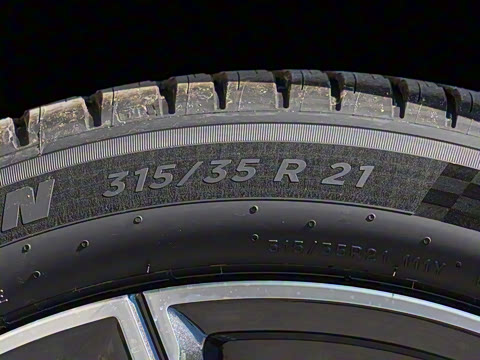 2025�� xDrive 30Li ������M�˶���ҹ��װ