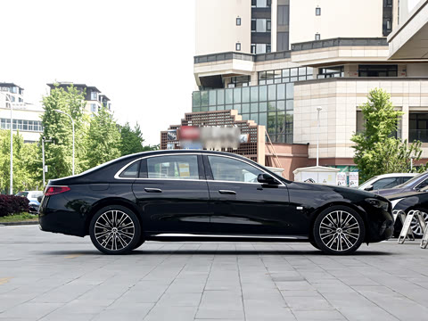 2026�� �Ŀ� E 300 L �����