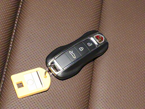 2026�� Carrera 3.0T