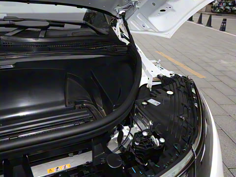 2025�� EQS 680 ���ݰ�