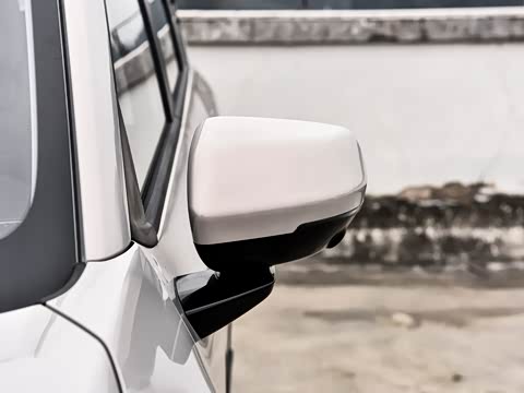 2026�� 1.5T 6MT ������ 