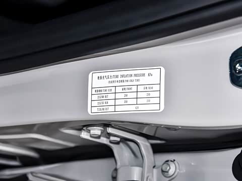 2026�� 1.5T 6MT ������ 