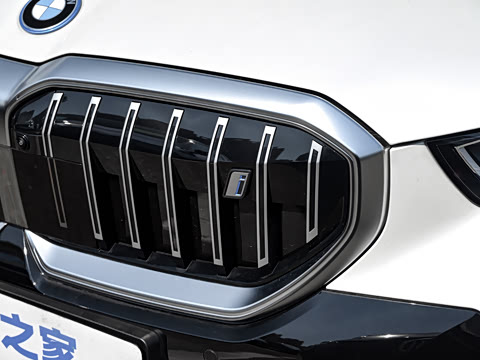 2026�� eDrive 40L M�˶���װ