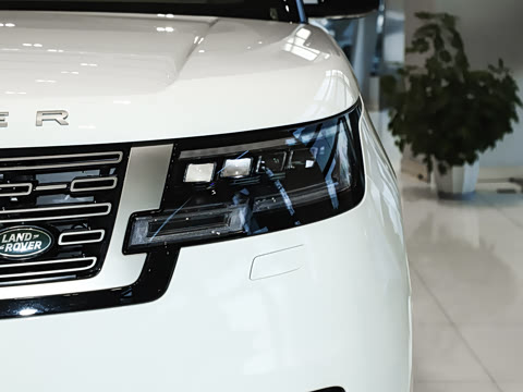 2025�� 3.0 L6 400PS ʢ���ӳ���