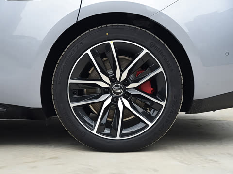 2026�� Max