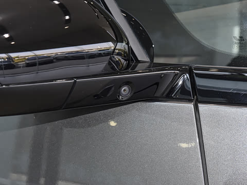 2025�� Ultra ���ܻ��°�