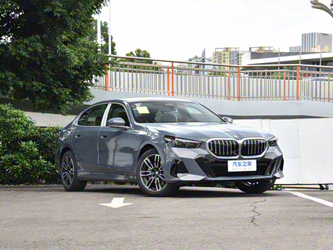 2026�� 530Li ������ M�˶���װ