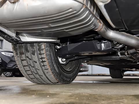 2026�� E 300 L ������