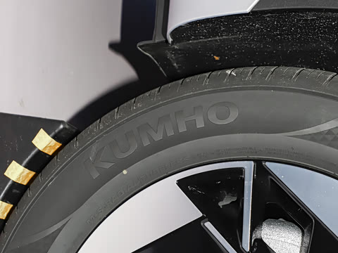 2025�� ����SMART�� 64.2kWh