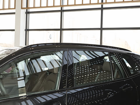 2026�� �Ŀ� xDrive 40Li M�˶���ҹ��װ