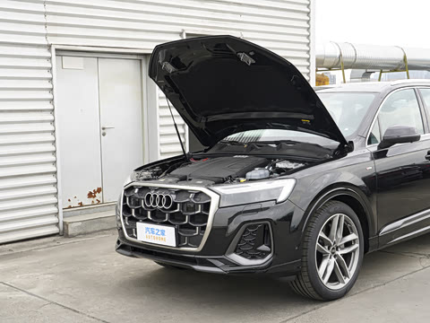 2026�� 45 TFSI quattro S line�˶���