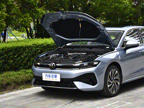 2026�� L 300TSI DSG ������