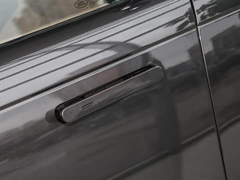 2025�� 3.0 L6 400PS �䷶�ӳ���