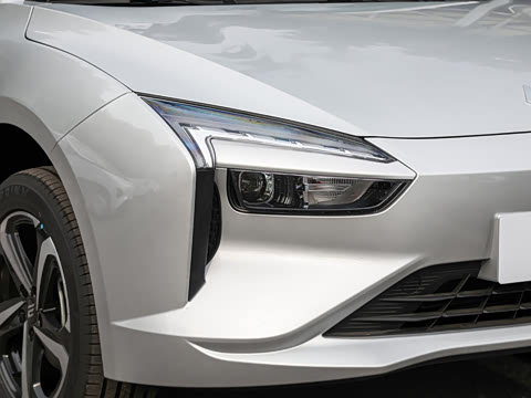 2026�� 705km MAX����������