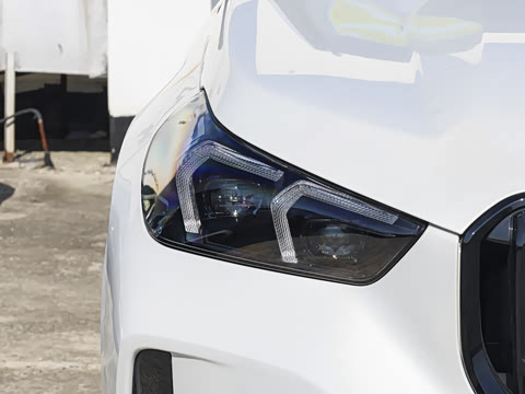 2025�� xDrive25Li M�˶���ҹ��װ