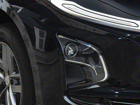 2025�� 610km PLUS