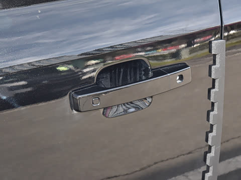 2026�� 110 3.0T P400 X-Dynamic SE