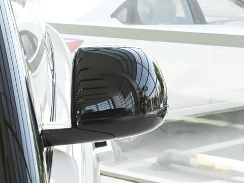 2025�� 3.0 L6 400PS �����ӳ���