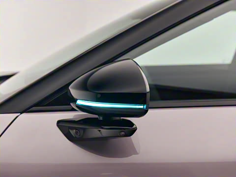 2025�� 750 ���������� Ultra