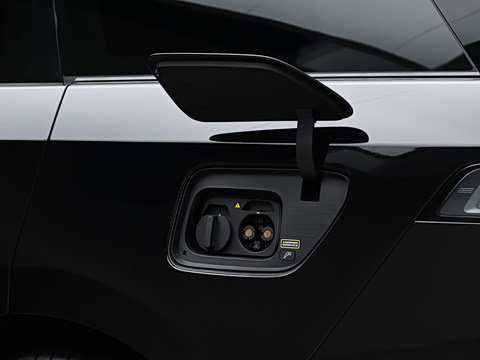 2026�� 102kWh �����е�ǩ����