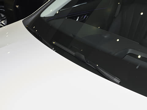 2026�� E 300 �������˶���