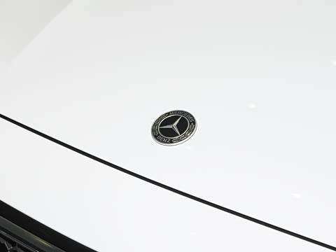 2026�� E 300 �������˶���