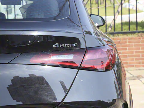 2026�� GLC 260 4MATIC ����SUV