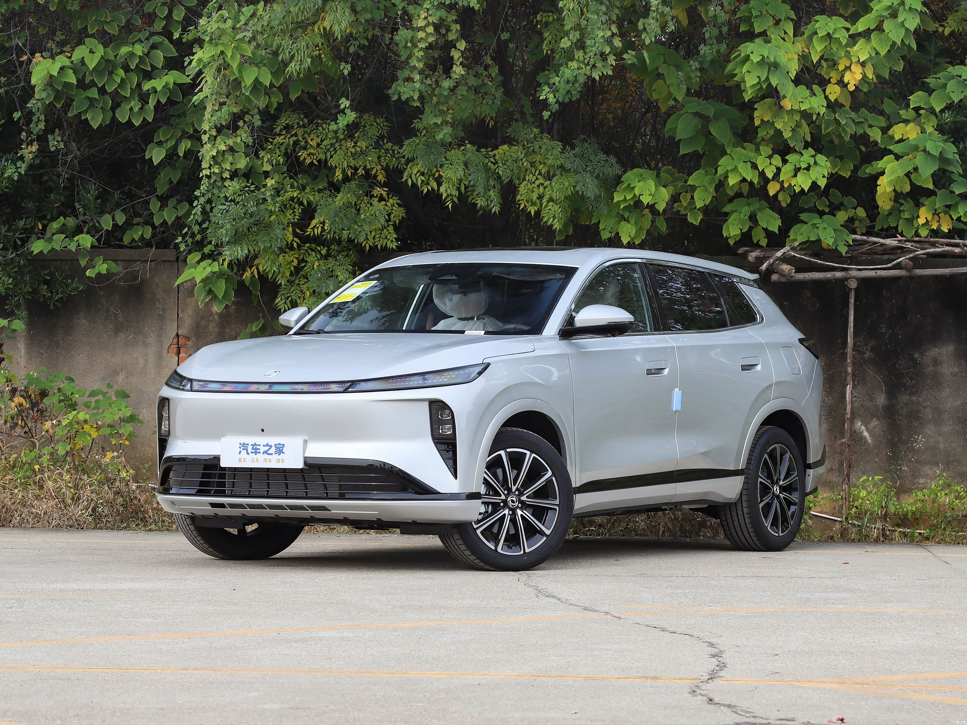 Dongfeng L8 PLUS