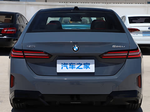 2026�� �Ŀ� 525Li M�˶���װ