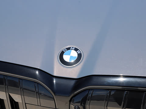 2026�� �Ŀ� 525Li M�˶���װ