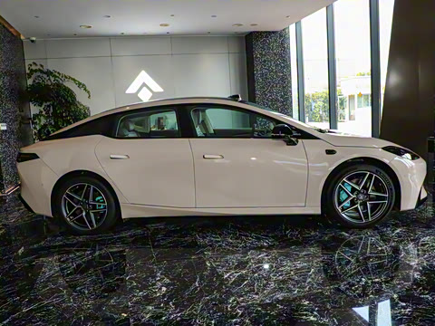 2025�� 710 Max��