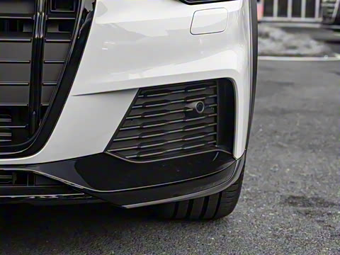 2025�� allroad quattro ̽���� 55 TFSI ����ԽҰ��