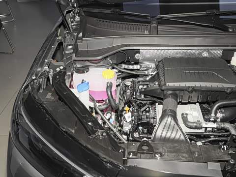 2026�� 1.5T 210KM������