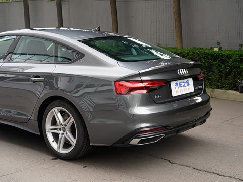 2025�� Sportback ��ذ� 40 TFSI ʱ�ж�����