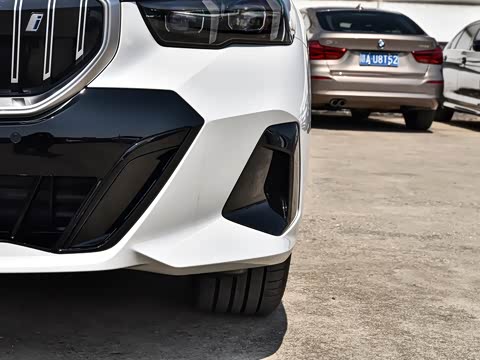 2026�� �Ŀ� eDrive 35L M�˶���װ