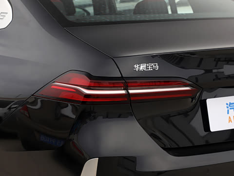2026�� �Ŀ� 525Li ������װ