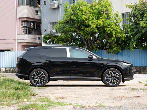 2026�� ������������Plus