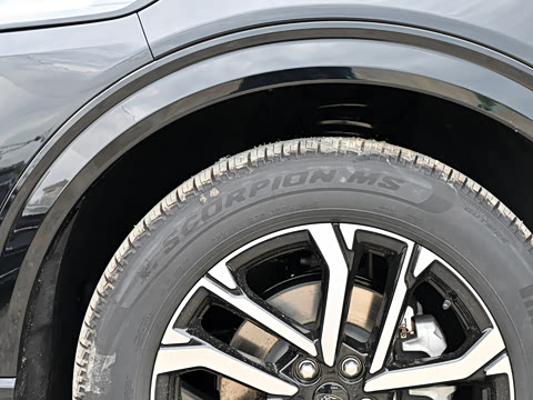 2027�� 2.3T EcoBoost ��������plus�� 7��