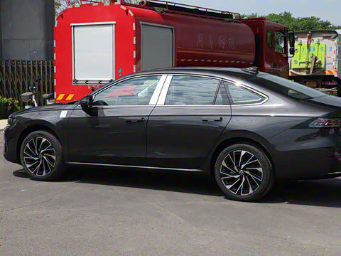 2026�� L 300TSI DSG ������