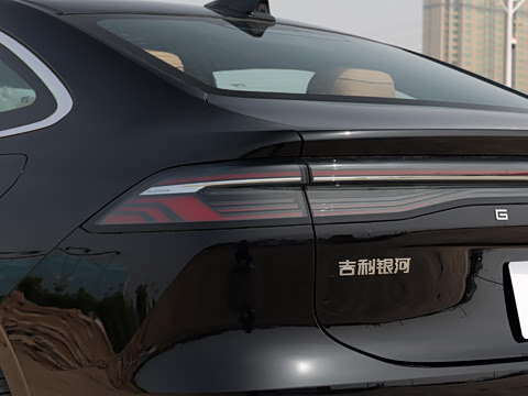 2026�� EM-i 235km ̽��+��