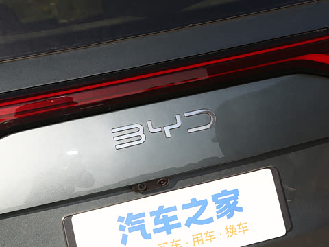 2026 DM-i 1.5T 218KM Խ