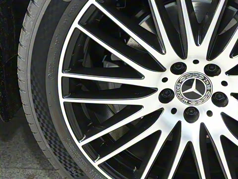 2025�� �Ŀ� GLC 300 L 4MATIC ������ 5��