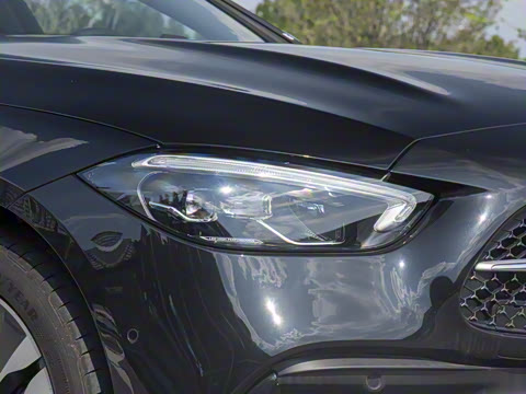 2025�� �Ŀ� C 350 eL