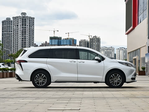 2027�� 2.5L ˫������������