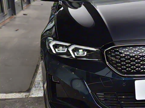 2026�� eDrive 40 L ��ҹ��װ