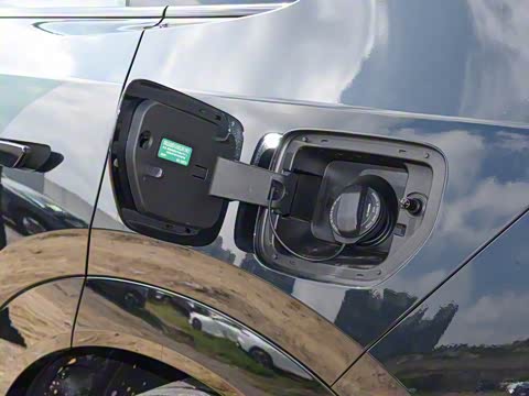 2025�� ����200 Pro