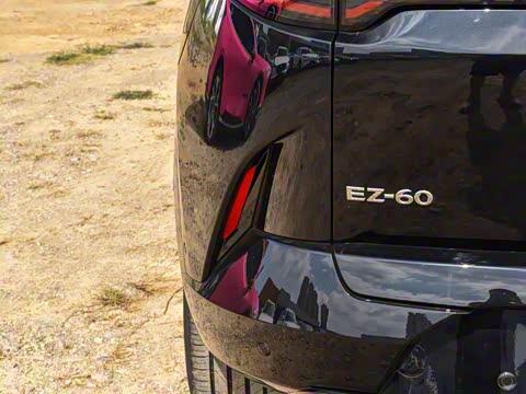 2025�� ����200 Pro