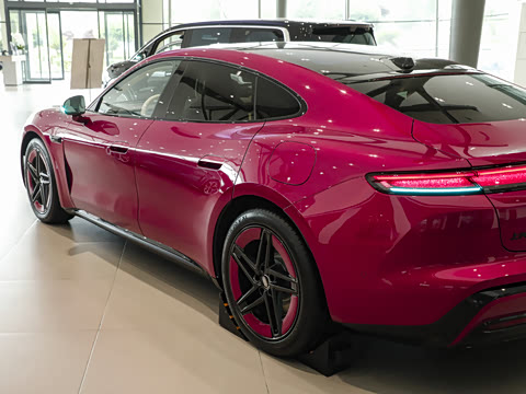 2026�� Max