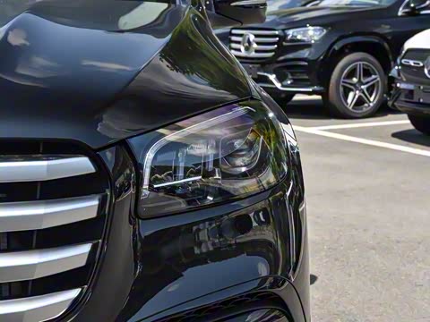 2025�� �Ŀ� GLS 450 4MATIC ������