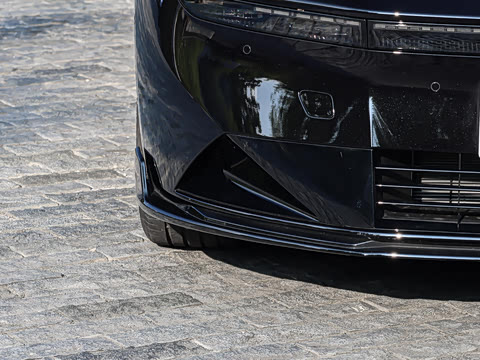 2025�� 240����Ultra